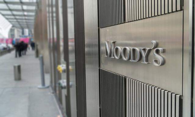 Die Ratingagentur Moody's hat ihre Bewertung für die Türkei von "Ba3" auf "B1" gesenkt. 