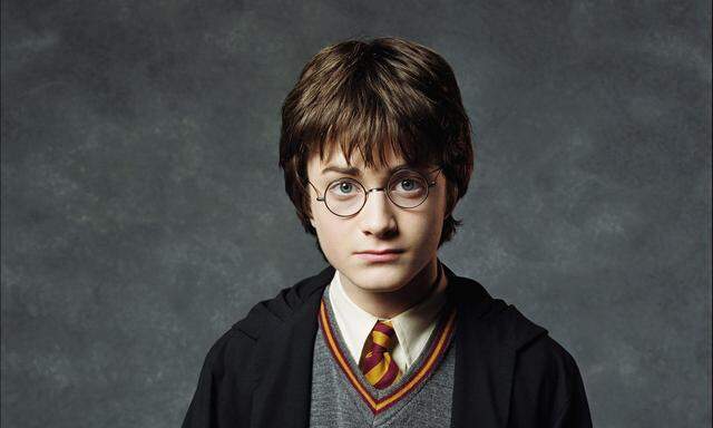 Als Hogwarts noch rätselhaft war: Harry als Erstklässler, gespielt von Daniel Radcliffe (2001).