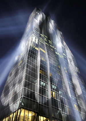 LICHINSTALLATION ZUR ER�FFNUNG DC TOWER 1