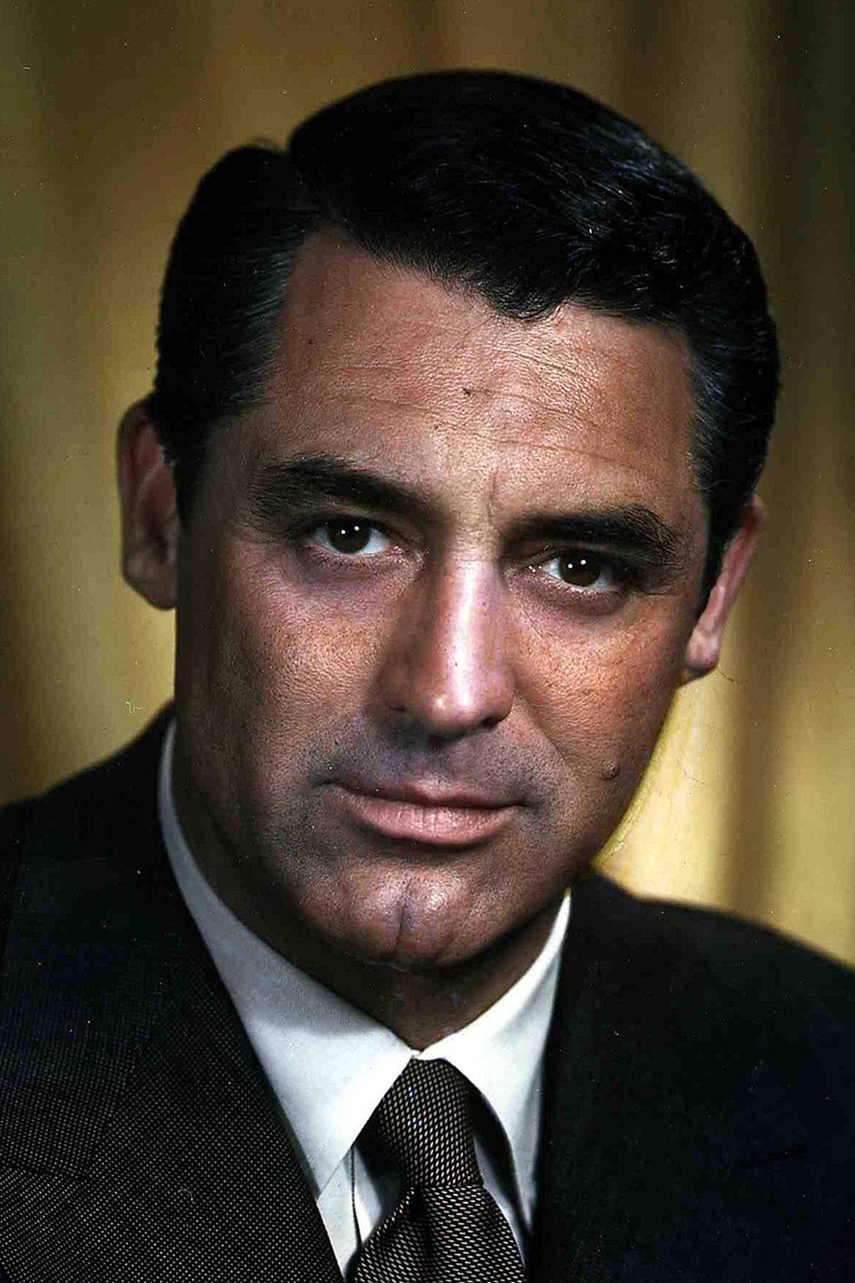 Schauspieler Cary Grant prägte das amerikanische Kino über Jahrzehnte - ob mit dem Thriller "Der unsichtbare Dritte", der Liebeskomödie "His Girl Friday" oder vielen weiteren Klassikern. Nominiert wurde er nur zwei Mal: 1942 für "Penny Serenade" und 1945 für "None But the Lonely Heart", nicht gerade zwei seiner besten Filme. Immerhin: 1970 bekam er einen Ehrenoscar.