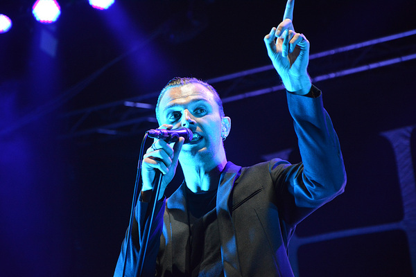 Nach James Blake: Das britischen Duo Hurts, bestehend aus Theo Hutchcraft und Adam Anderson. Melancholisch, melodiös, pathosschwanger.