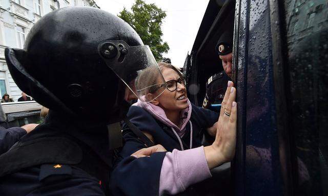 RUSSIA-POLITICS-DEMONSTRATION-VOTE