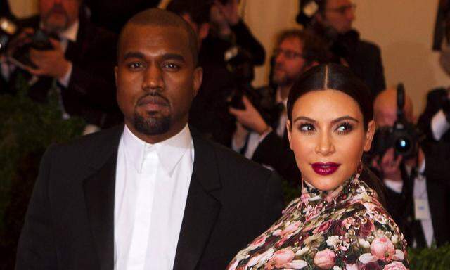 Kanye West beteuert seine Liebe zu Kim Kardashian 