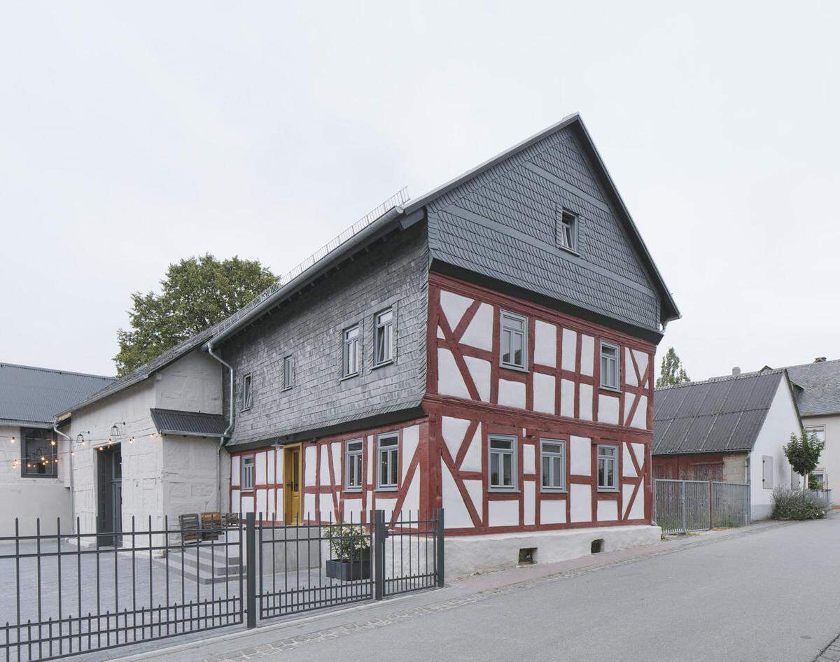 Der deutsche Architekt Marc Flick erhielt den Interior-Preis für die Umgestaltung sowie Sanierung eines alten Bauernhofes in ein Wochenendhaus mit Eventlocation.