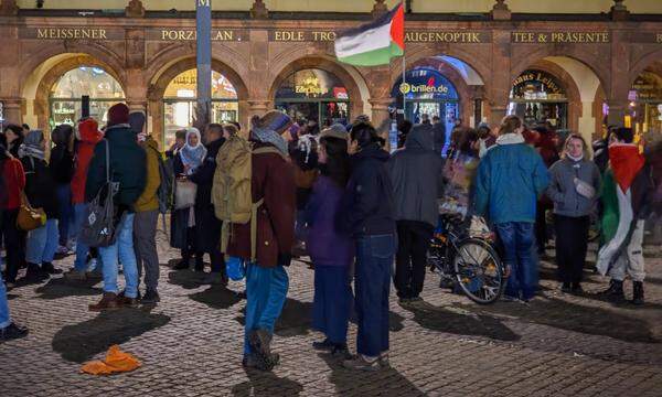 Thunberg, Gallionsfigur von Fridays for Future, bei einer Demonstration gegen Israel in Leipzig.