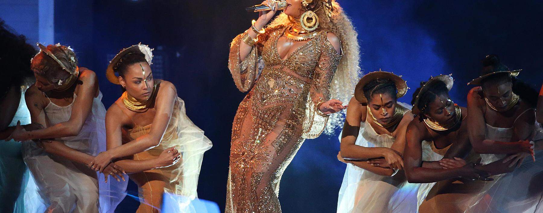 Beyonce performs at the 59th Annual Grammy Awards in Los Angeles