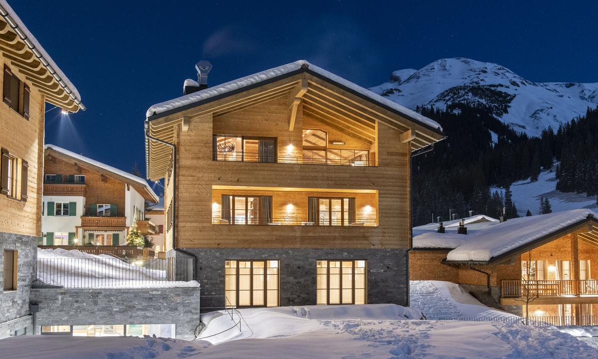 Das Chalet S unweit der Schlosskopf-Piste in Lech kann man mieten.