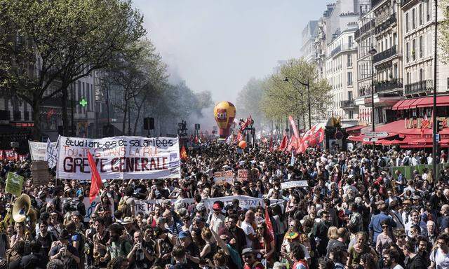 Proteste in Paris. Gewerkschaften mobilisieren gegen Macrons Reformvorhaben. 