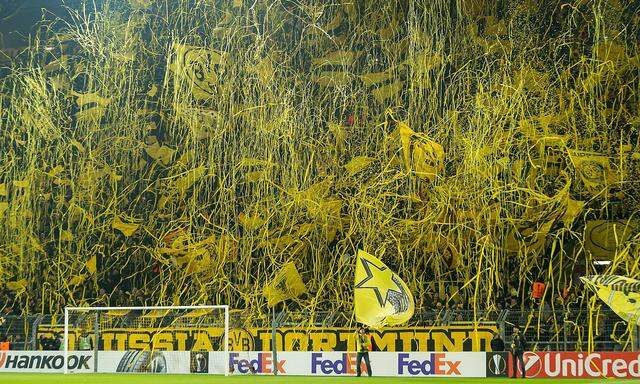 Symbolbild Dortmunder Fans