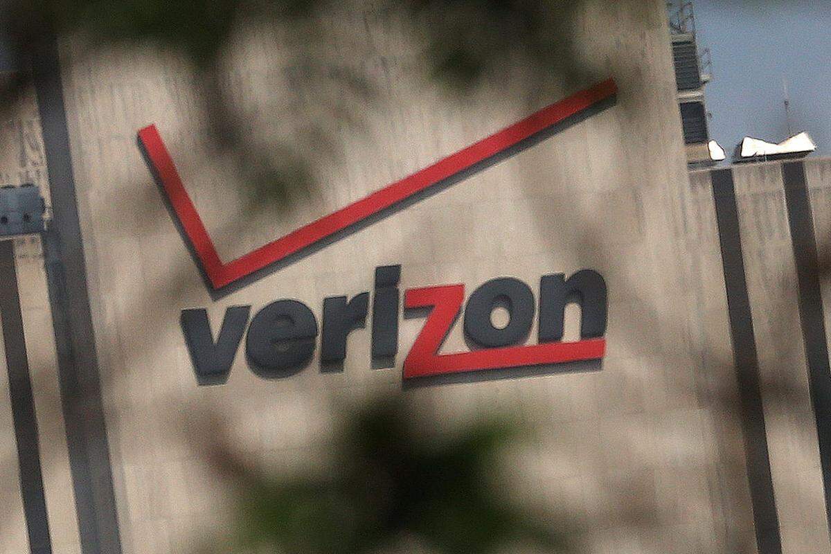 In Österreich wenig bekannt ist die Marke auf Platz 7: Verizon. Ihr Wert wird mit 86 Mrd. Dollar beziffert. Das Unternehmen entstand im Jahr 2000 aus der Fusion von Bell Atlantic Corporation und GTE Corporation.