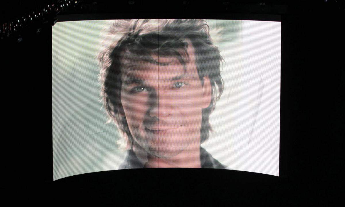 Irgendwann zog er einen Schlussstrich und kehrte dem Moloch Hollywood den Rücken und kümmerte sich fortan hauptsächlich um seine Pferde. Patrick Swayze starb 2009. Er litt an Bauchspeicheldrüsenkrebs und wurde nur 57 Jahre alt.