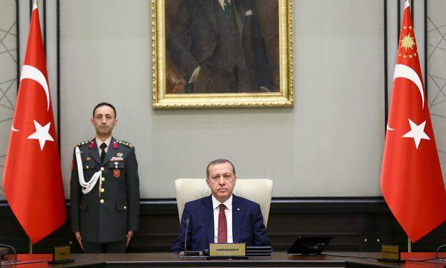 Turkey´s President Tayyip Erdogan heads the National Security Council meeting in Ankara