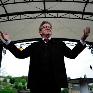 Jean-Luc Mélenchon (70) ist ein begnadeter Redner mit breitem historisch-kulturellen Wissen, neigt aber zu linksautoritärem Gehabe, Cholerik und Personenkult. 