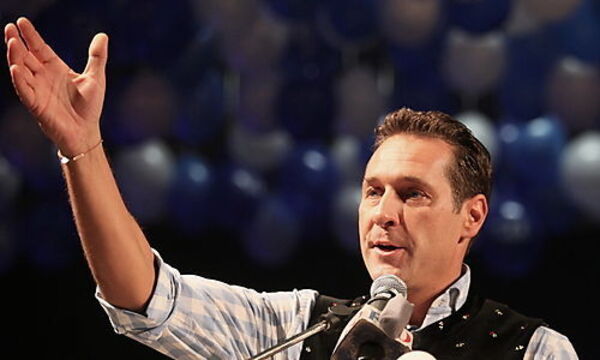 Strache stellt Führungsanspruch