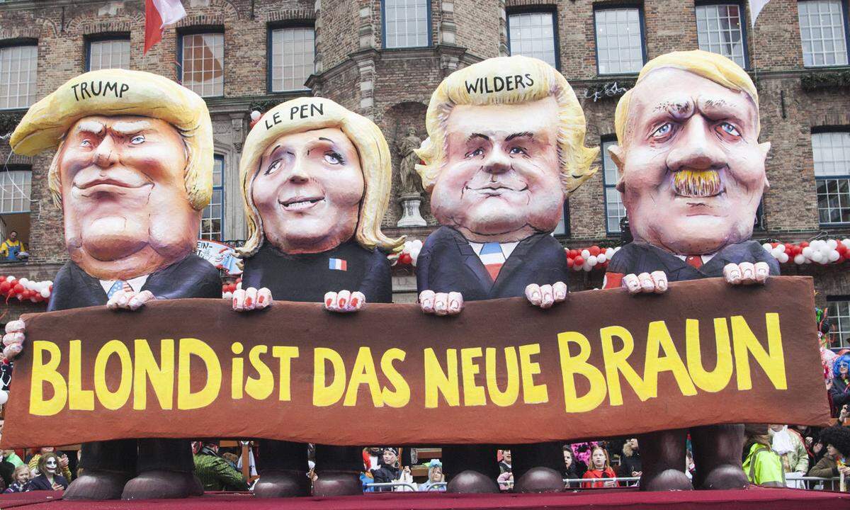Ebenfalls in Düsseldorf reihte man Trump in eine Reihe mit weiteren rechten Politikern ein. In Köln kam Donald Trump als Neuling in eine Schulklasse und griff dort der Freiheitsstatue unter den Rock. Bei den Mainzern trampelte er als Elefant durch einen Porzellanladen.
