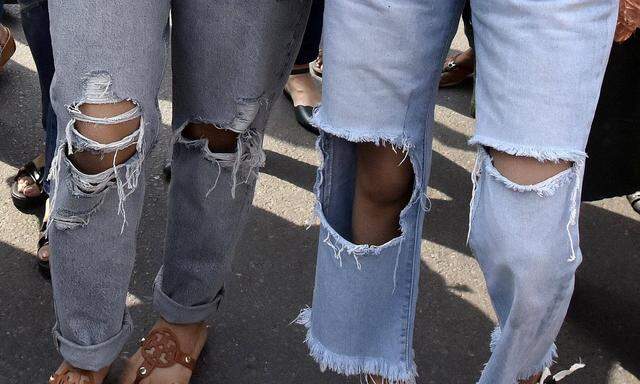 Zerrissene Jeans waren schon einmal ein Zeichen von Rebellion.