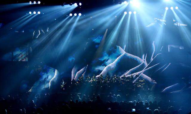 Musikalische Großevents geraten zunehmend in Klimakritik (Bild: Billie Eilish bei den Brit Awards). 
