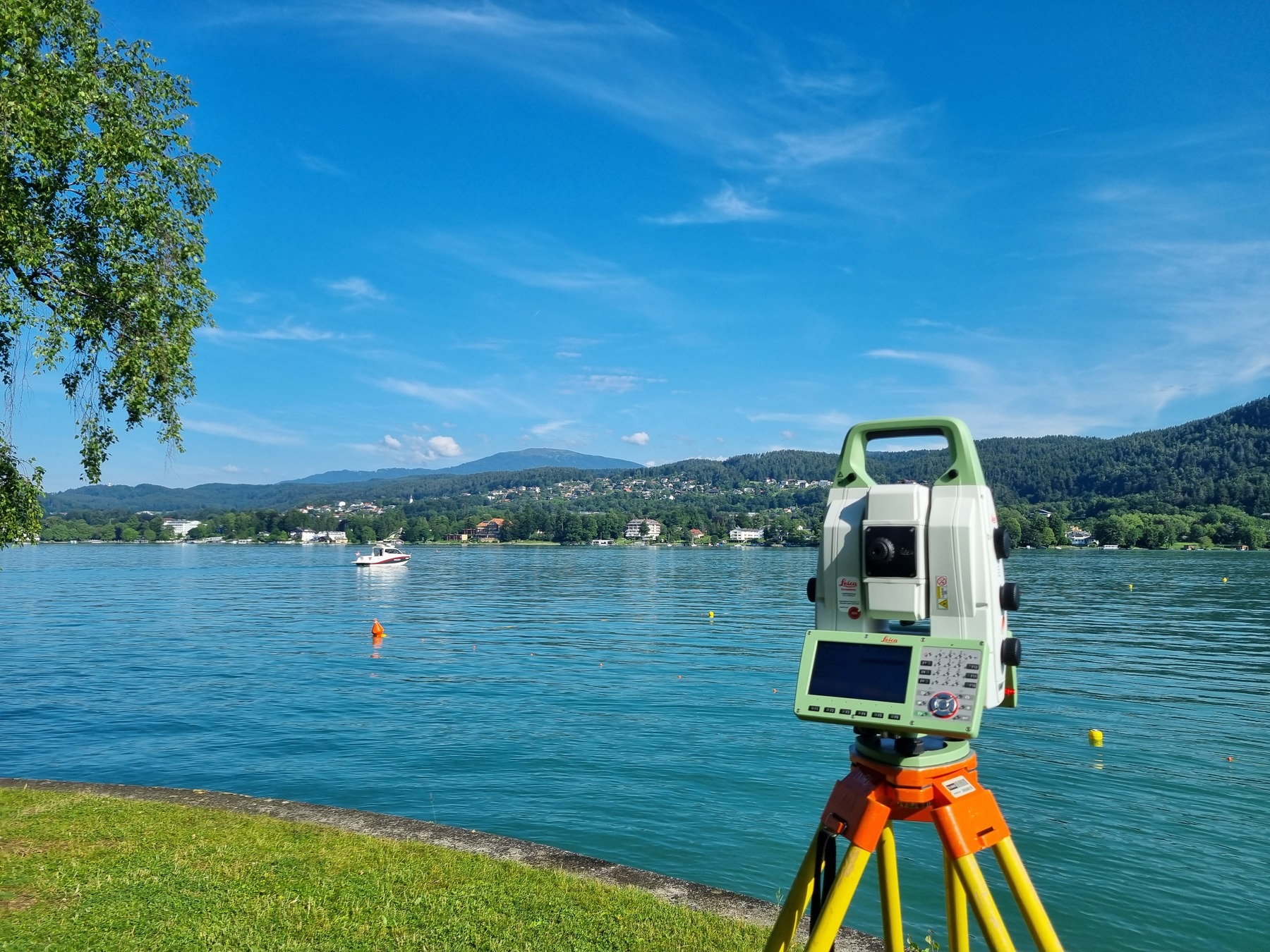 Manche Boote schaden dem Leben unter Wasser [premi