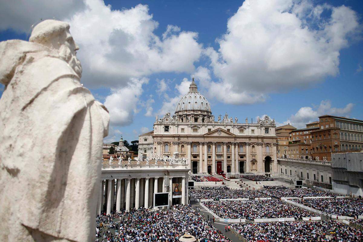 Das Pfingstfest lockt jedes Jahr zigtausende Gläubige nach Rom. So auch heuer. Mehr als 200.000 Menschen sind für das christliche Fest angereist.
