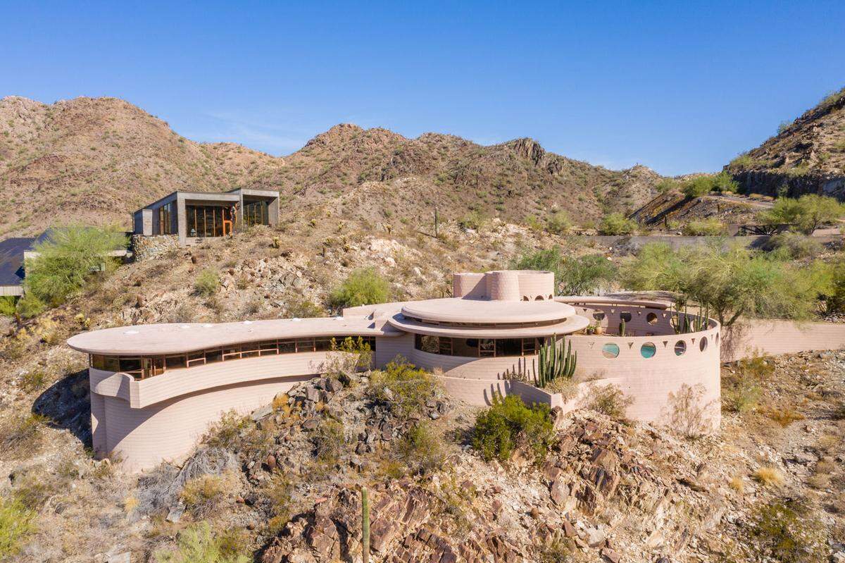 60 Jahre nach dem Tod von Architekt Frank Lloyd Wright wird das letzte Haus, an dem er arbeitete, bevor er 1959 starb, versteigert.