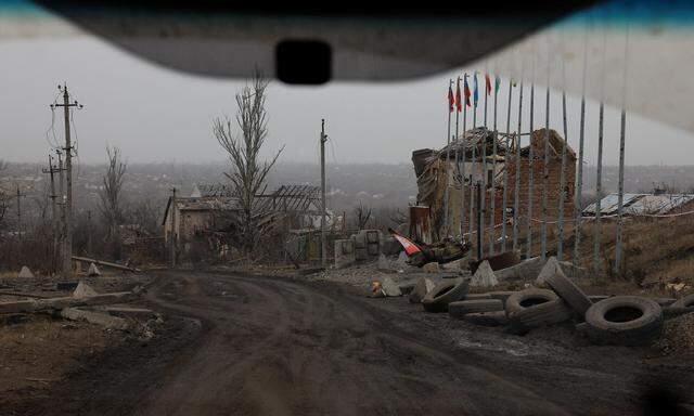 Zerstörte Gebäude in der Kleinstadt Awdijiwka, die Mitte Februar von russischen Truppen erobert worden war.