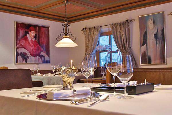 Das kulinarische "Hotel des Jahres" wurde mit drei Hauben ausgezeichnet, heißt Burg Vital Resort und liegt in Oberlech am Arlberg. Die Kräuterküche spielt in diesem Haus eine wichtige Rolle.