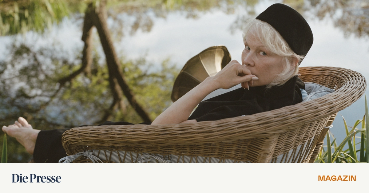 Stilkolumne-Pamela-Anderson-verkauft-jetzt-Gartenm-bel-premium-