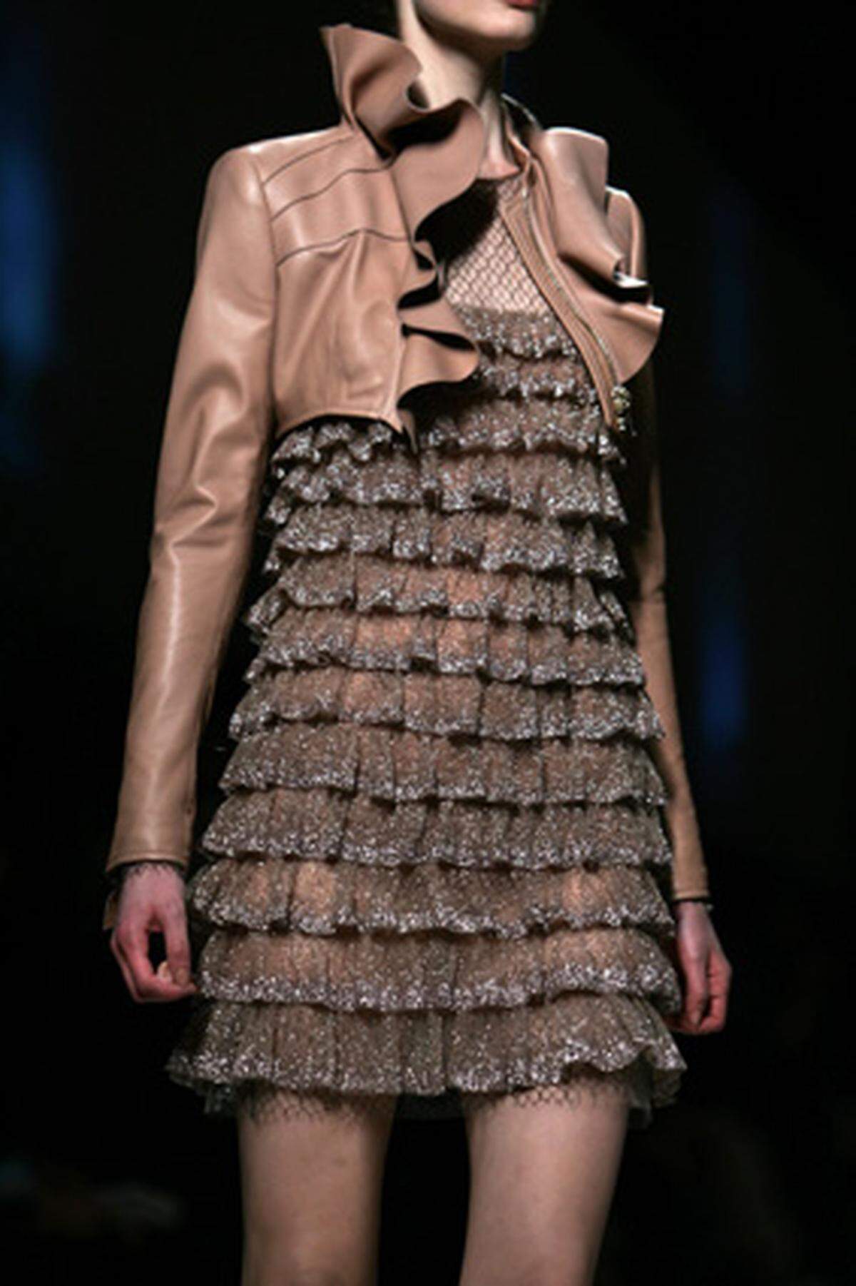 Valentino: Paris. HW 10/11