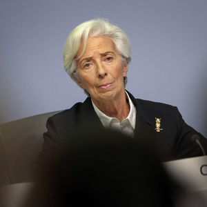 EZB-Präsidentin Christine Lagarde fordert die EU dazu auf, die Coronhilfen rasch auszuzahlen.