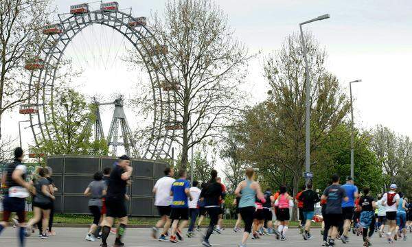 Die Bioanalytikerin bestätigt: „Laufen bringt Sonne ins Leben.“ Hier beim Vienna City Marathon.