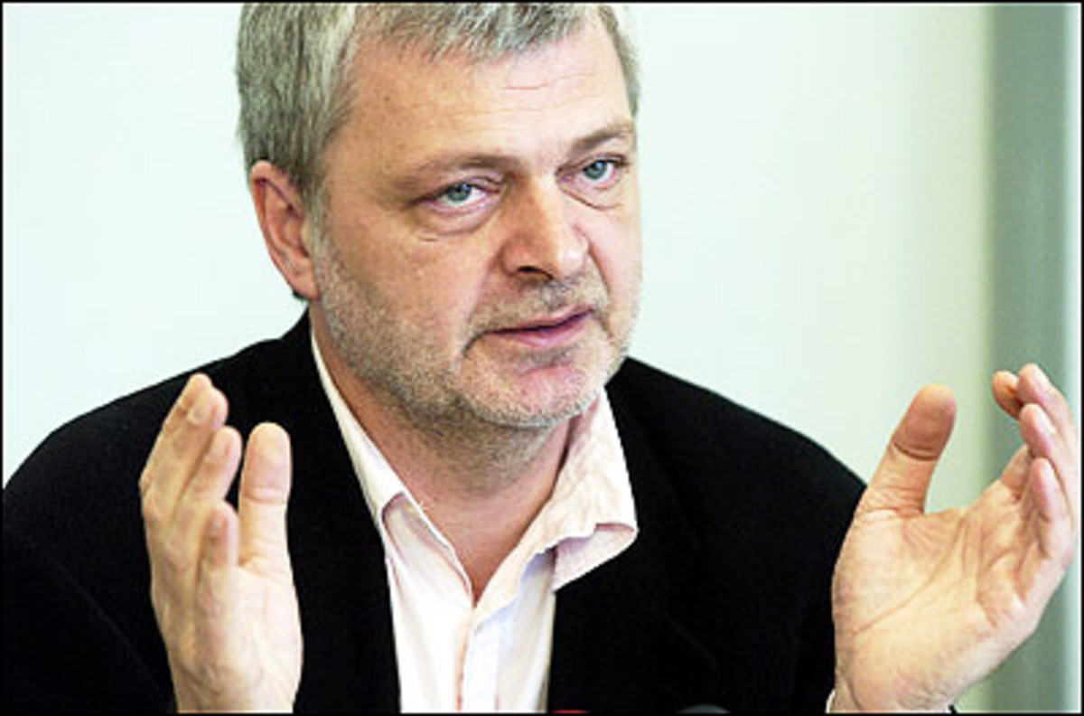 "Die ÖVP-Spitze vermittelt sicher den Eindruck der Unbeweglichkeit. Das stelle ich auch bei vielen Gesprächen in der Bevölkerung fest. Durch die Zusammensetzung des Verhandlungsteams wurde dieses Gefühl sicher verstärkt."Der Tiroler ÖVP-Chef und Landeshauptmann Herwig van Staa