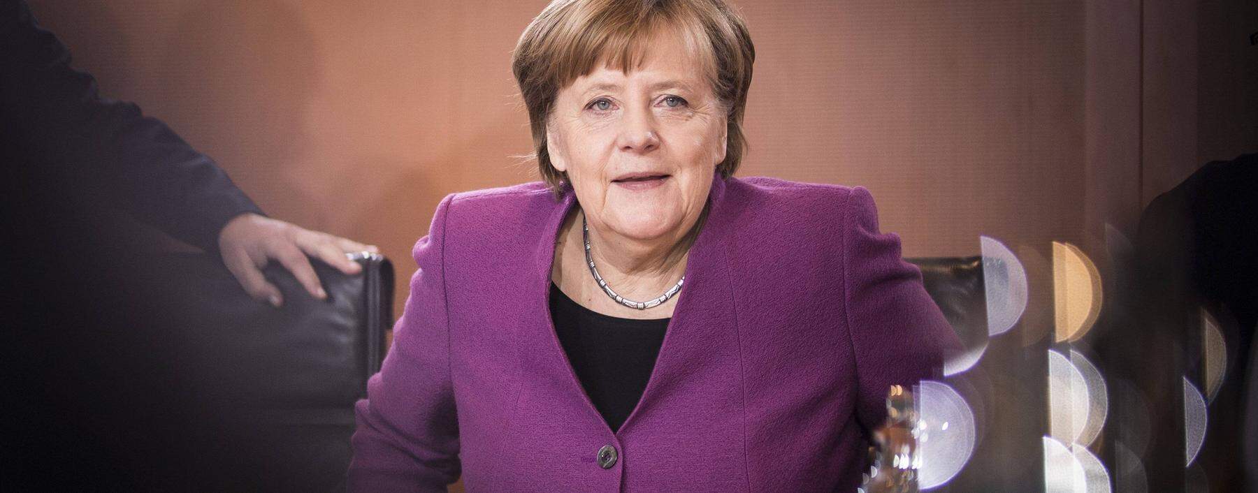 Bundeskanzlerin Angela Merkel CDU aufgenommen im Rahmen der letzten Sitzung vom Kabinett Merken II