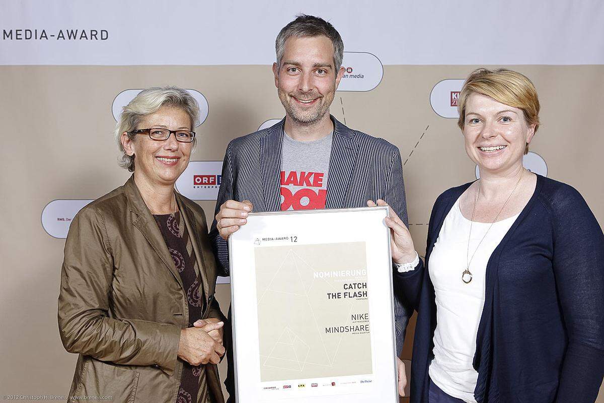 Projekt: Catch the Flash Media Award Exzellente Media-Strategie Nominierung: Friederike Müller-Wernhart (Mindshare), Andreas Roitner (Nike) und Carola Frie (Mindshare)