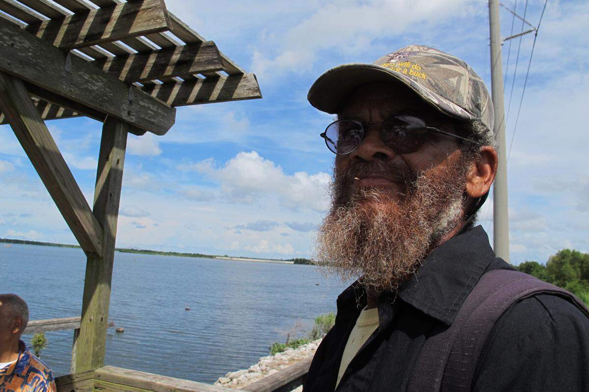 Treibende Kraft hinter dem Projekt zur Wiederherstellung des Bayou Bienvenue ist John Taylor. "Als Bub war ich hier ständig fischen und jagen", sagt der 67-Jährige zur "Presse". "Wir fingen Schnappschildkröten und kochten oder verkauften sie." Taylor möchte, dass die Kinder des Lower Ninth Ward so wie er damals einen Ort haben, an dem sie etwas über die Natur lernen können.