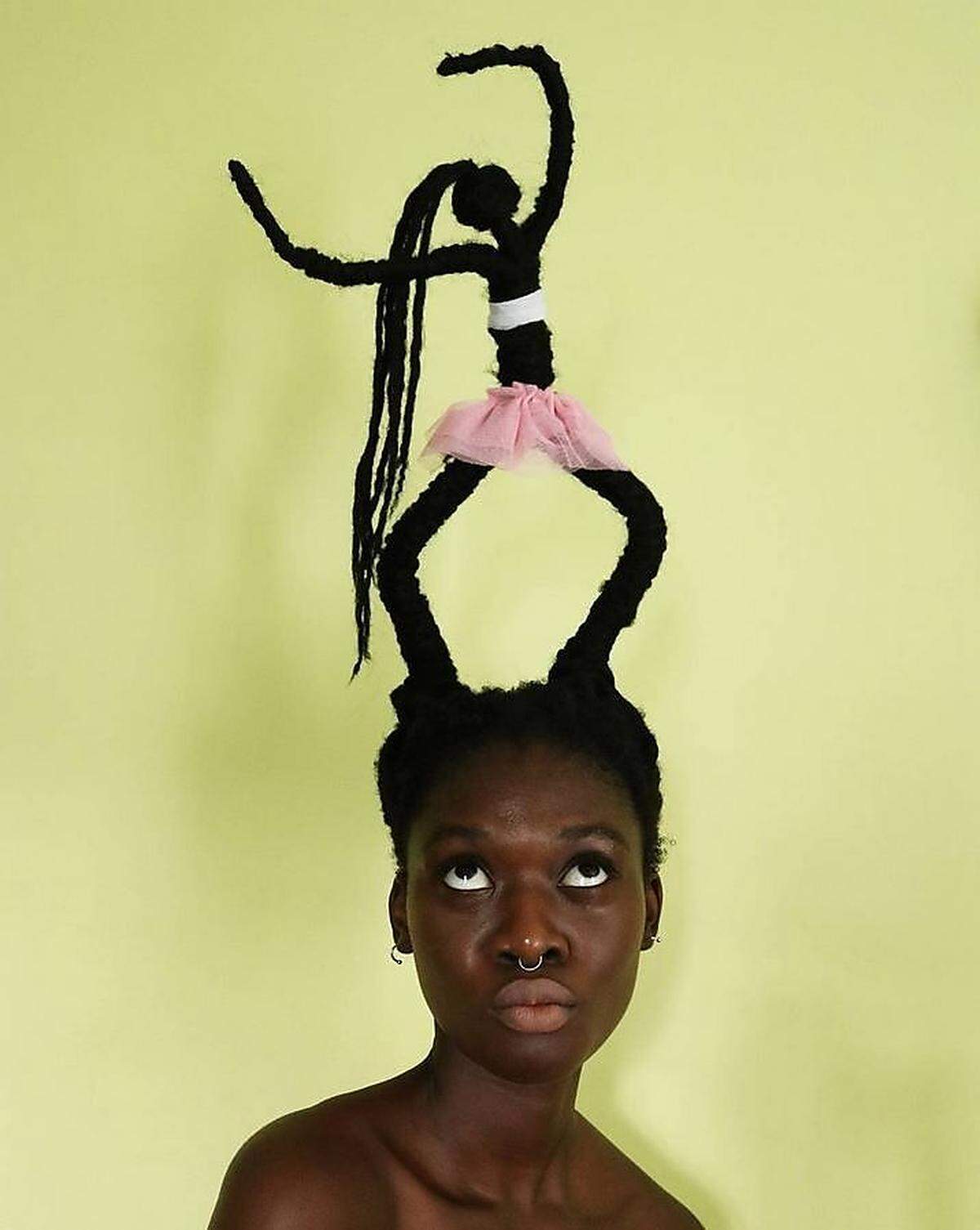 Mit einer Serie von Frisurenfotos auf ihrem Instagram-Profil machte Ky, die in Abidjan im westafrikanischen Land Côte d'Ivoire lebt, auf sich aufmerksam.