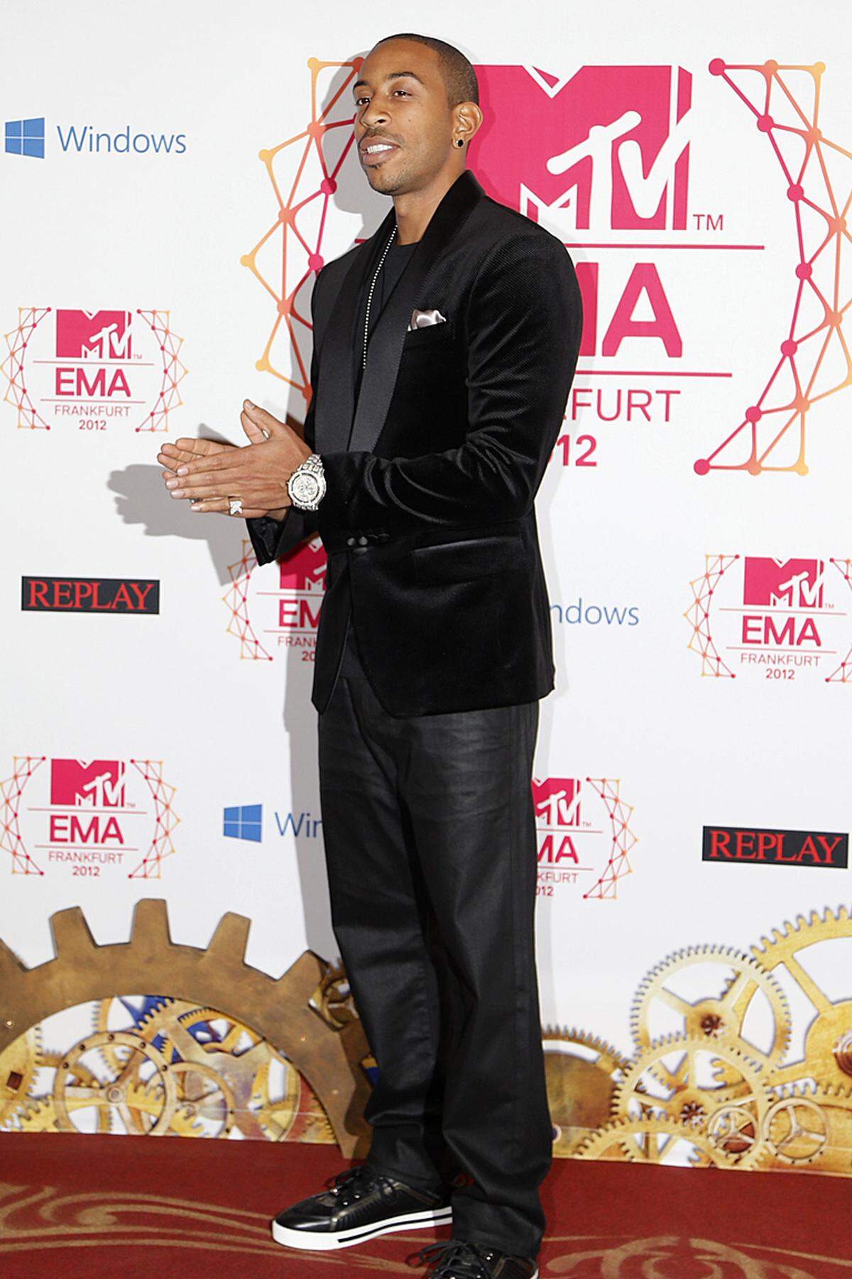Zu einem späteren Zeitpunkt erhielt Del Rey von Rapper Ludacris den Preis für "Best Alternative". Allerdings in einem Backstage-Segment.