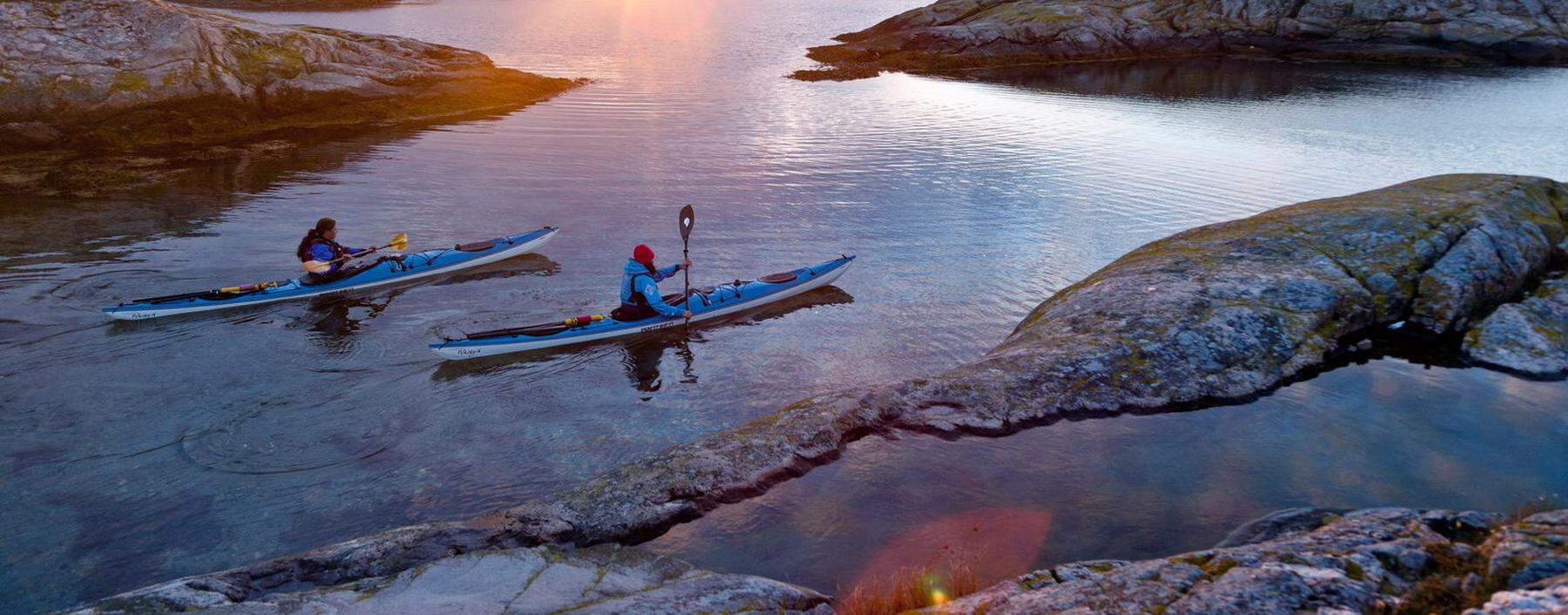 8000 Schären machen die Küste Westschwedens zu einem Labyrinth aus Wasserwegen. Am besten per Kajak erkunden.