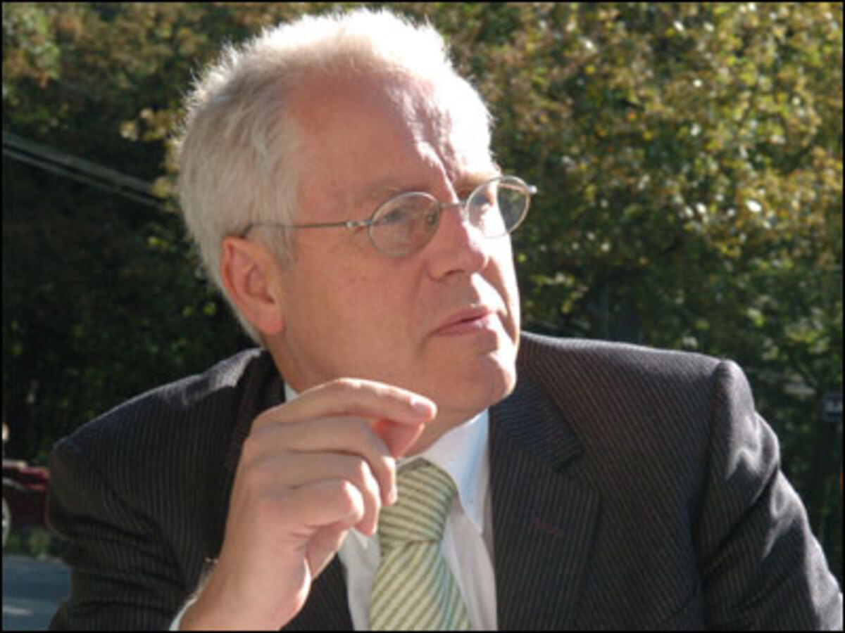 "Matznetter (SPÖ-Budget- und Finanzsprecher, Anm.) war jahrelang mein persönlicher Steuerberater. Ich habe nie einen so teuren Berater gehabt."Hans-Peter Martin über seinen ehemaligen Parteikollegen.