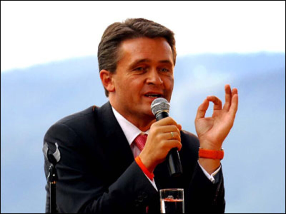 "Ich bin jeden Tag unterwegs, spüre eine unheimlich positive Stimmung. Ich merke eine Renaissance unserer Bewegung." Peter Westenthaler über seine erst eineinhalb Jahre alte Bewegung