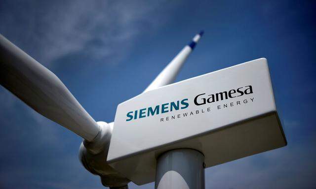 Der deutsche Windturbinenhersteller Siemens Gamesa setzt nach einem Verlustjahr angesichts voller Auftragsbücher und eines Sparkurses auf bessere Geschäfte. 