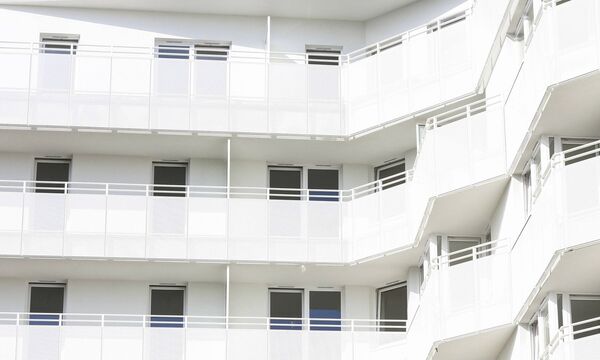 Viele Anleger finanzieren Immobilienprojekte und Start-ups mit Nachrangdarlehen und kassieren relativ hohe Zinsen (bei entsprechendem Risiko)