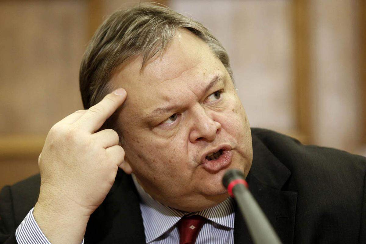 Venizelos hat die Regierungsumbildung in Griechenland überstanden und bleibt der Kassenwart seines Landes. In Europa scheint sein Image ausbaufähig: In zwei der drei Wertungen konnten er den letzten Platz für sich behaupten.