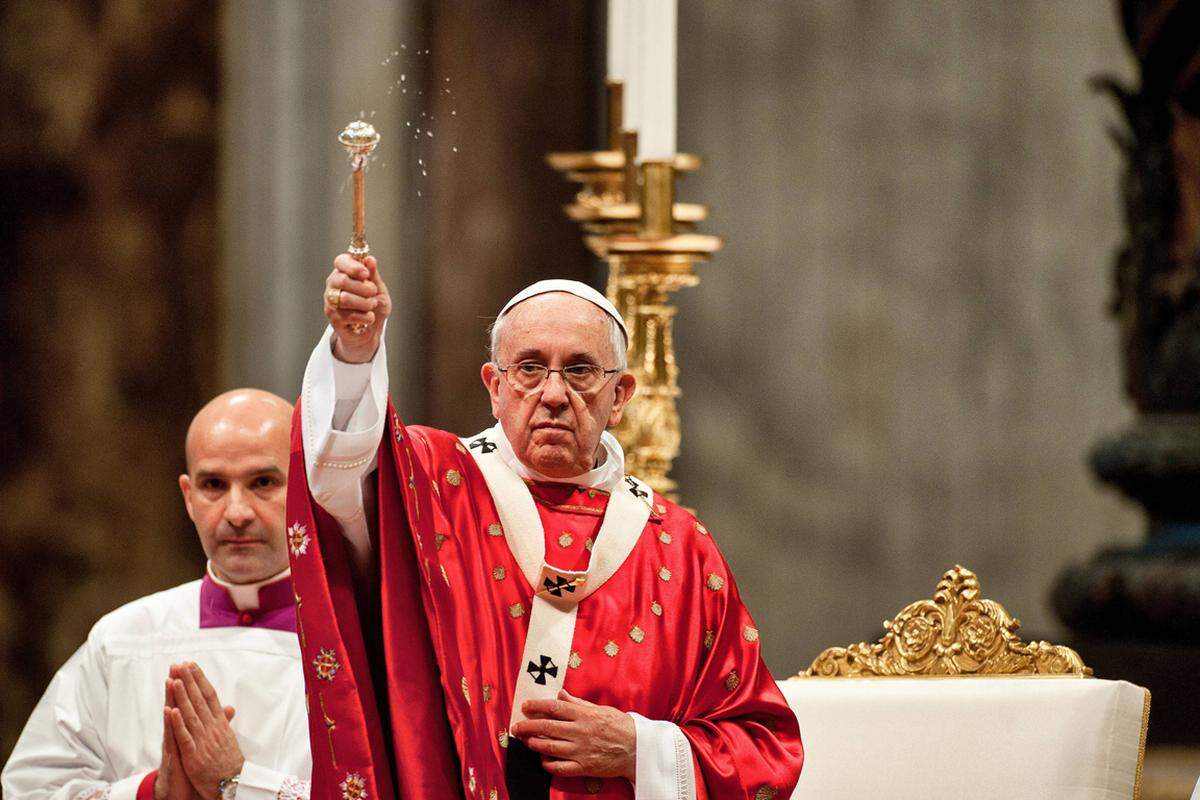 Am darauf folgenden Wochenende lädt Pfingsten  - Pfingstmontag ist heuer der 16. Mai - zu einem Kurzurlaub. Im Bild: Papst Franziskus bei der Pfingstmesse im Vorjahr.