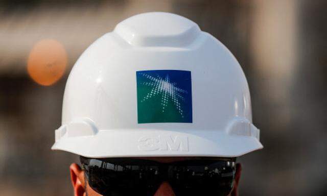 Ein Mitarbeiter des saudischen Ölkonzerns Saudi Aramco.