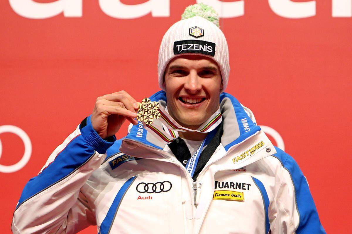 Mit dem Italiener Christof Innerhofer erlebt die WM ihren ersten Überraschungssieger. Gold: Christof Innhofer (ITA) Silber: Hannes Reichelt (AUT) Bronze: Ivica Kostelic (CRO)