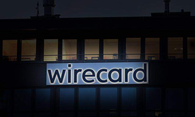 VERFREMDUNG! Wirecard stellt Insolvenzantrag Ð Aktie zeitweise unter drei Euro. Ein Loch von 1,9 Milliarden Euro klafft