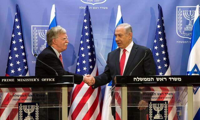 Demonstrative Einigkeit in der Iran-Frage: John Bolton (l.) und Israels Premier, Benjamin Netanjahu.