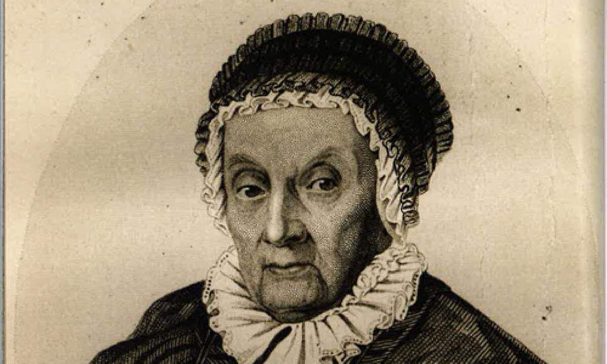 Die Astronomin Caroline Lucretia Herschel (1750-1848) war laut ihrer Mutter ein „roher Klotz“. Dem Zeitgeist entsprechend, wurde sie also in Nähen und anderen ihrem Geschlecht angemessenen Dingen unterrichtet. Fächer wie Mathematik oder Naturwissenschaften blieben ihr verwehrt. Dennoch: Die Faszination für Astronomie blieb. Gemeinsam mit Bruder Wilhelm verbesserte und perfektionierte sie sein Spiegelteleskop. Damit entdeckte Caroline Herschel 1787 eine Komenten – Grund genug für Georg  III, sie zur astronomischen Assistentin ihres Bruders zu ernennen. Mit einem Jahresgehalt von 50 Pfund.