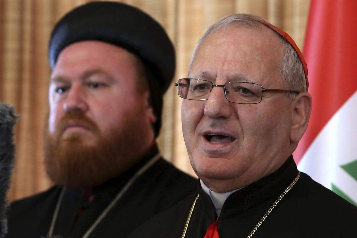 Einsamer Rufer in der Wüste: Erzbischof Louis Sako, der chaldäische Patriarch, (rechts im Bild) warnte schon lange, in welcher bedrängten Lage die irakischen Christen seien. Seine Hilferufe verhallten meist ungehört.
