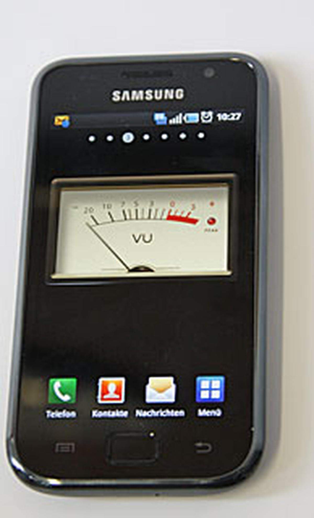 Typus: Barren mit 4-Zoll-Multitouch-Display (480 x 800 Pixel) Kommunikation: HSDPA/EDGE/UMTS, WLAN, Bluetooth Kamera: 5 Megapixel, Auto-Fokus, Geo-Tagging Besonderheiten: A-GPS, microSD-Slot, 3,5-mm-Audio-Stecker Größe/Gewicht: 122,4 x 64,2 x 9,9 Millimeter / 119 GrammVerfügbarkeit/Preis:ab sofort / ab 460 Euro ohne Vertrag